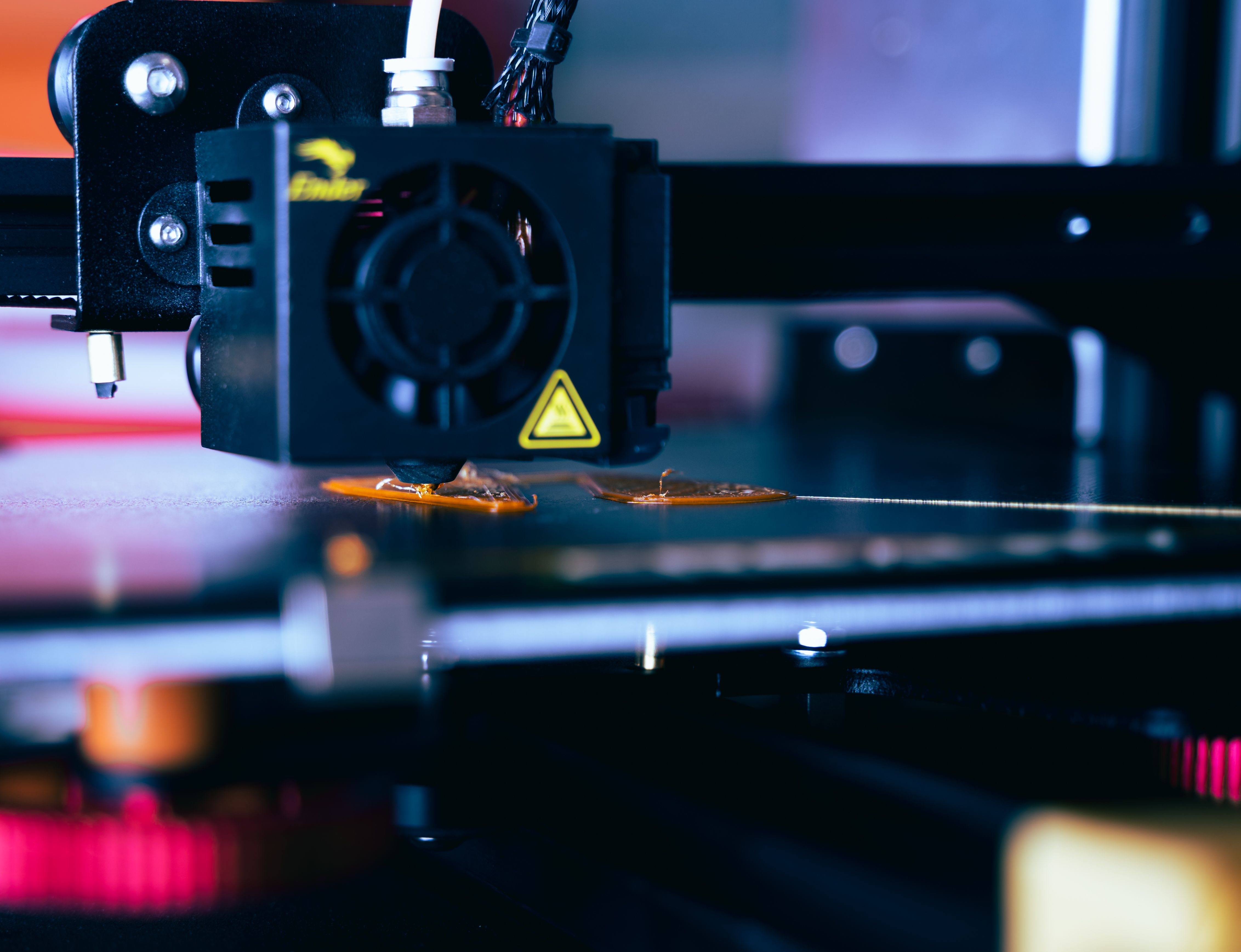 Druckkopf eines 3D-Druckers während des Drucks